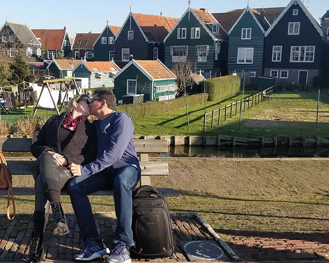 Image of couple doing the private tour to Volendam and Marken