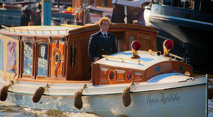 Image of boat for marriage proposal